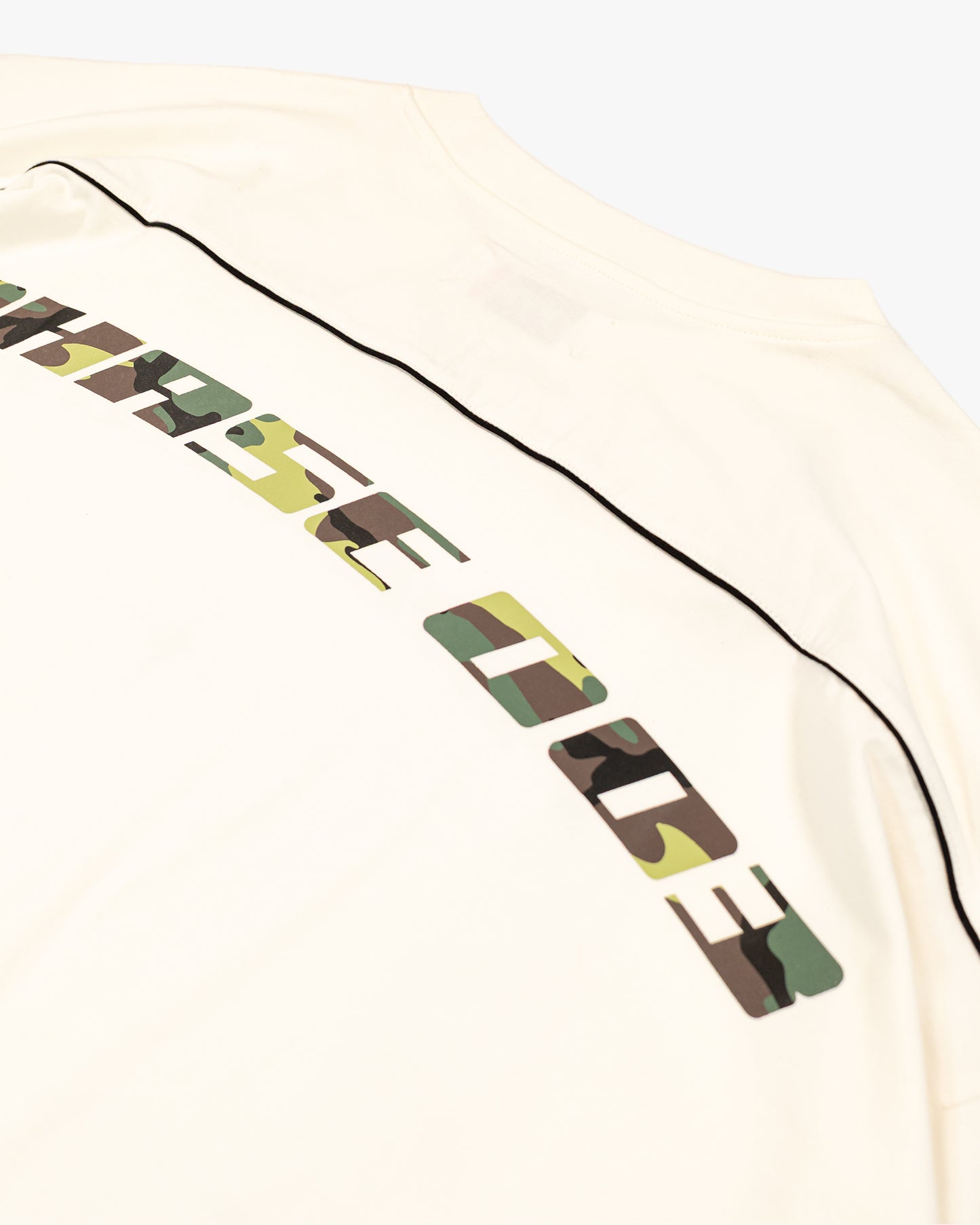 CAMO WHITE TEE
