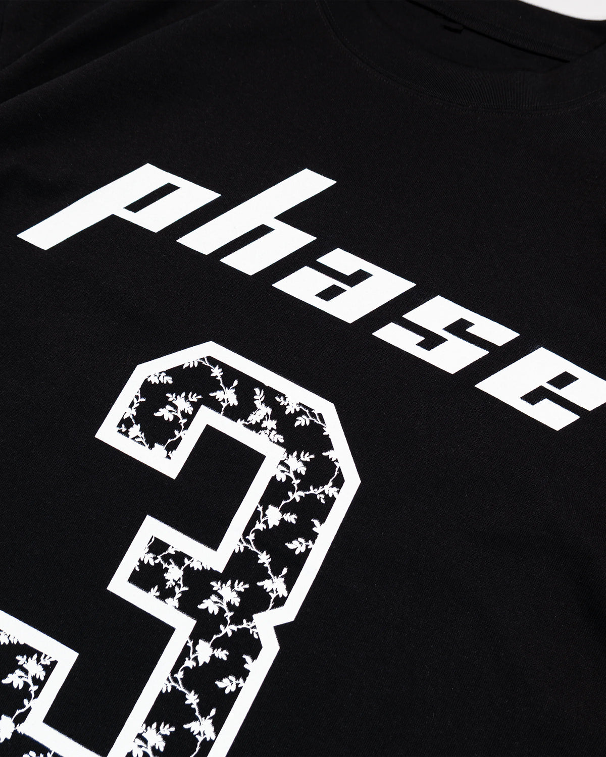 FOOTBALL TEE - BLACK